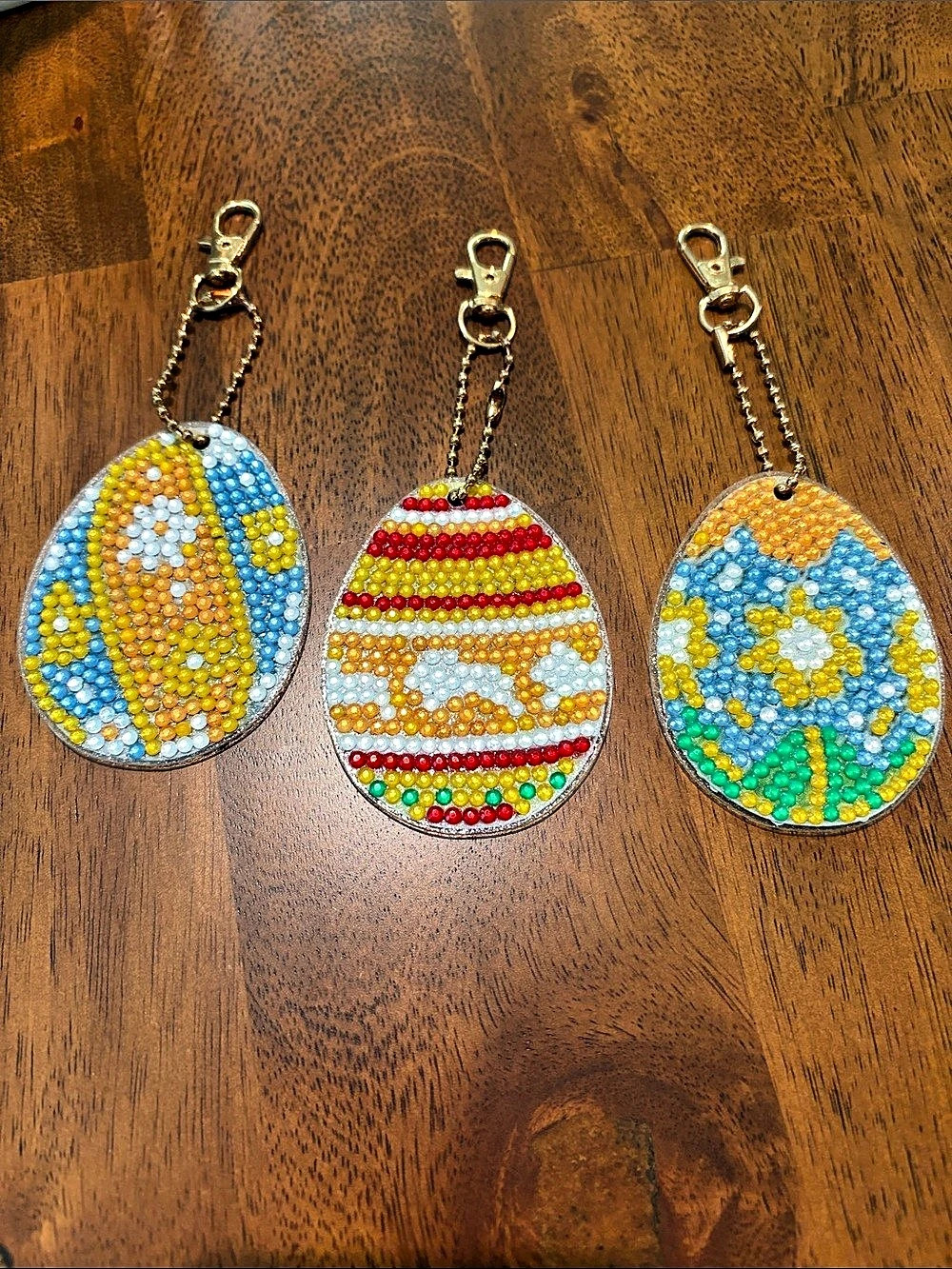 Beaded Diamond Art Egg Keychain Set Multicolor